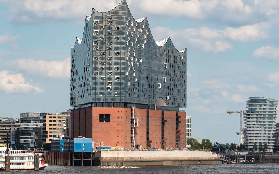 Foto: Dietmar Rabich (CC BY-SA 4.0) Elbphilharmonie im Hamburger Hafen